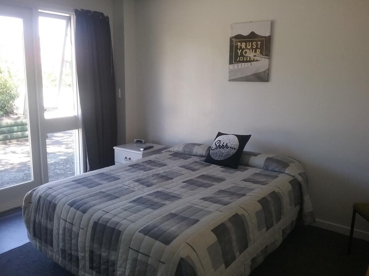 Leopard Hotel Waipukurau Esterno foto